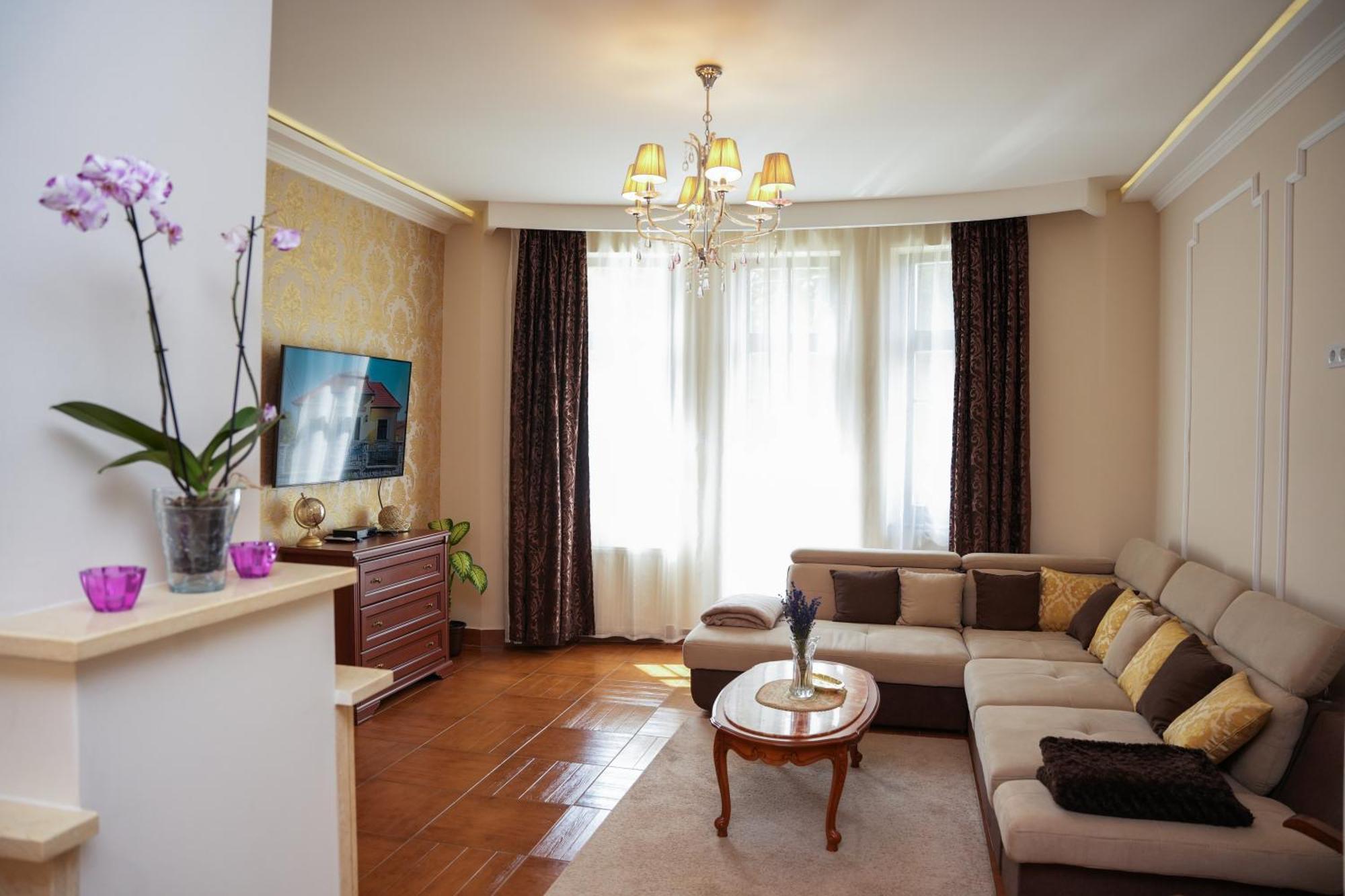 Varkert Deluxe Apartmanhaz Вілла